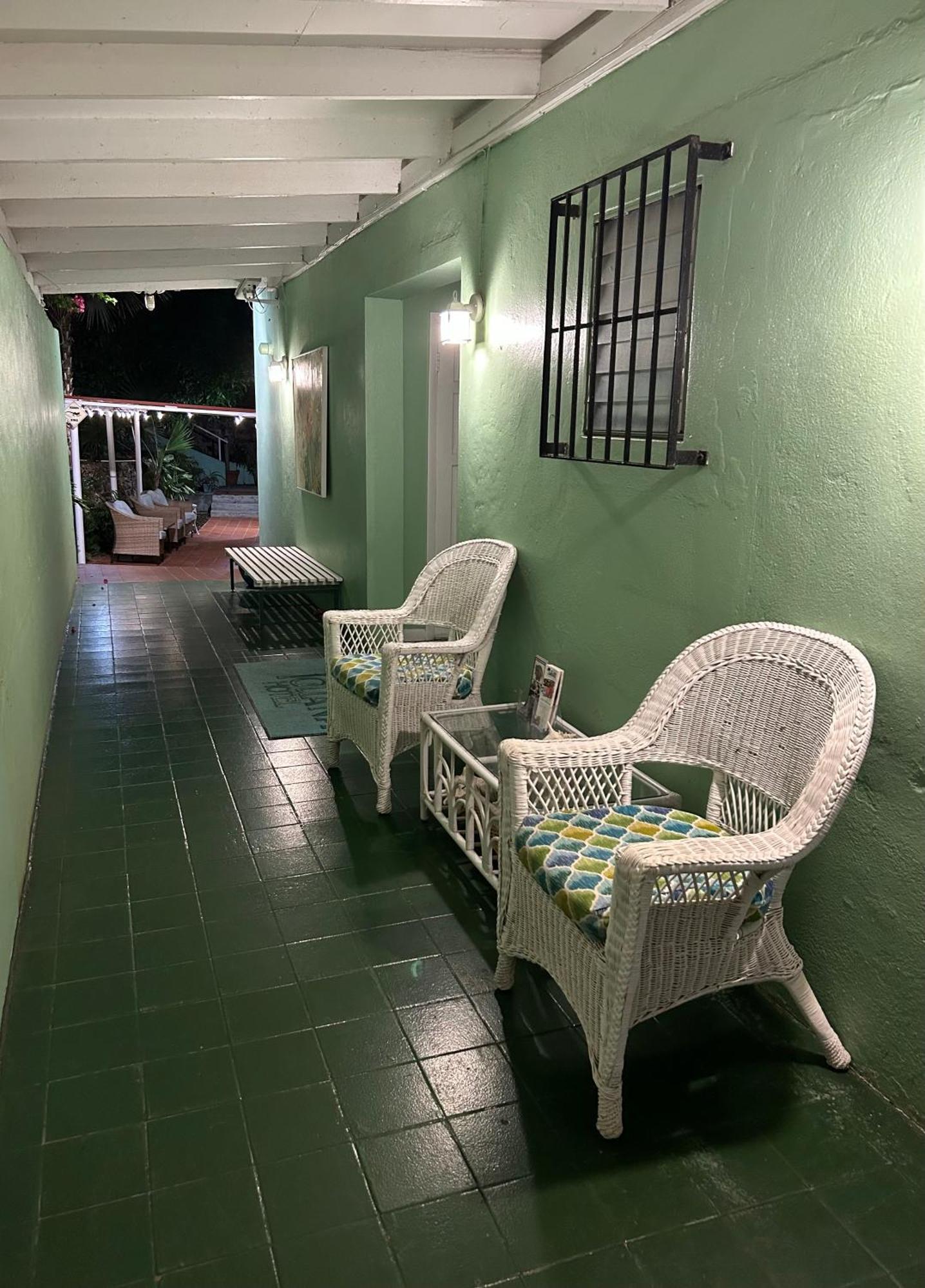 The Green Iguana Hotel Charlotte Amalie Ngoại thất bức ảnh